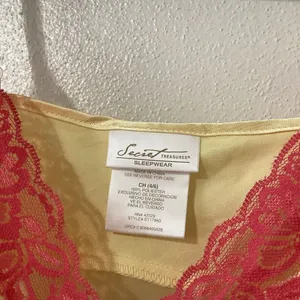 Secret Treasures Y2K Babydoll Slip Small Yellow 2000s Coquette Feminine‎ Romantic Dainty Lace thumbnail 3