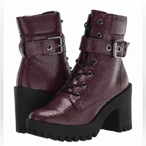 Madden Girl Women's Coco Fashion Boot size 7.5 burgundy thumbnail 3