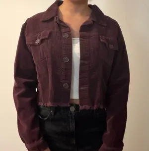 Forever 21 burgundy crop jacket thumbnail 2