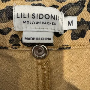 Lili Sidonio Molly Bracken Shorts Women's M Brown Leopard Animal Print High Rise thumbnail 3