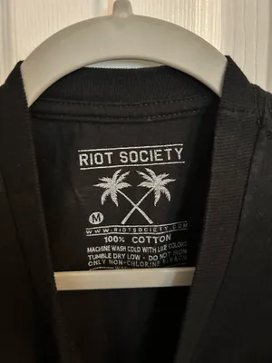 Riot Society Black Tee - Cropped thumbnail 3