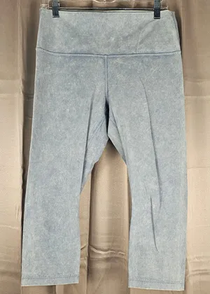 Lululemon Womens Snow Washed‎ Wunder Under High Rise Crop Pants 12 thumbnail 1