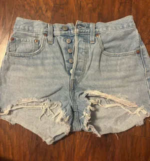 Levi’s 501 Denim Shorts High-Rise Distressed thumbnail 1
