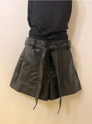 Women's Zara Faux Leather High Waist Belted Shorts Black Size M thumbnail 1