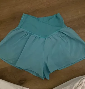 Aerie shorts- size small thumbnail 1