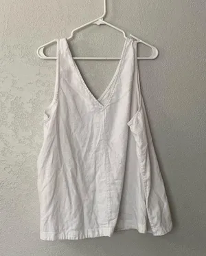 Oversized white tank top Size XL thumbnail 2