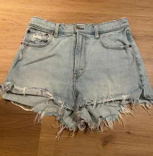 abercrombie and fitch the cutoff high rise shorts thumbnail 1