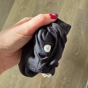 Lululemon Align High Rise Bike Shorts Black 6” Size 10 Yoga Gym thumbnail 6