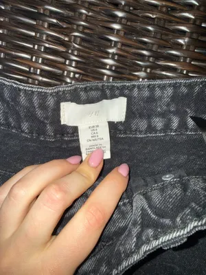 Black denim shorts Size 4 thumbnail 2