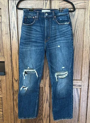 Abercrombie Fitch Curve Love The Ankle Straight Ultra High Rise Distressed 28 6s thumbnail 1