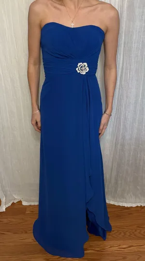 Royal blue formal dress Size 4 thumbnail 1