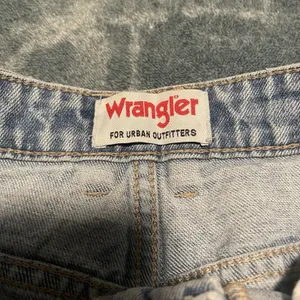 Women's Wrangler Jeans for Urban Outfitters‎ Drew size 28 thumbnail 3