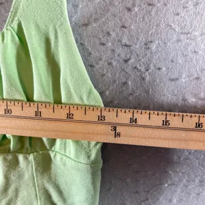 1057 |‎ Wilfred Free Aritzia Slim Fit Orbit Crop Top Tank Lime Green Womens M thumbnail 3