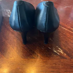 Women’s Heels Designer size 7 Ros Hommerson Heels Brand New Business Casual thumbnail 4