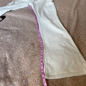 DL1961 Rachel Flare Ultra High Rise Instasculpt Corduroy Pants Eggshell 32 thumbnail 7