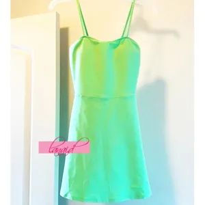 Alo Courtside Tennis Dress Ultramint Neon Green Padded A-Line Skater Skort L thumbnail 6