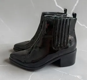 BLONDO Waterproof Black Patent Rain Boots Size 6 thumbnail 1
