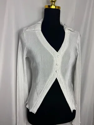 Women’s Ribbed V-Neck Button-Front Top Y2K style White festival Small NWOT thumbnail 2