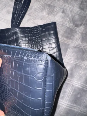 Bloomingdales Crocodile Embossed Everyday Tote Bag Navy Blue thumbnail 7