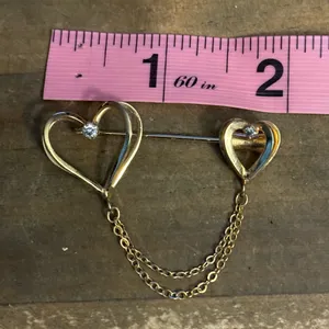 Vintage gold tone double hearts with swag chain stick pin thumbnail 2