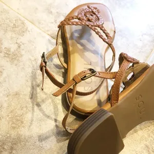 🆕 Naturalizer Soul Ready woven leather san… thumbnail 5