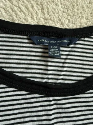 American Eagle Stripped Vintage TShirt in M thumbnail 3