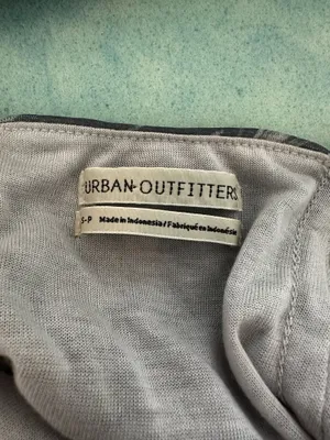 Urban Outfitters Marble Crop Top thumbnail 4