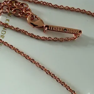 Kendra Scott Elisa short pendant necklace in rose gold New thumbnail 5