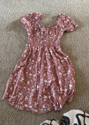 Pink Floral Dress Hollister thumbnail 1