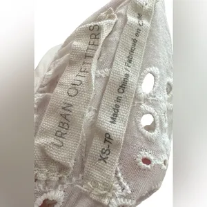 Urban Outfitters White Eyelet Button-Back Blouse Size‎ XS thumbnail 8