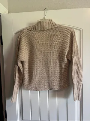 Versona Women's V-Neck Knit Sweater in Beige thumbnail 2