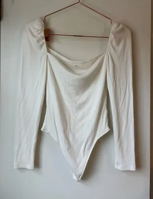 Wilfred Aritzia Free Long Sleeve Bodysuit thumbnail 1