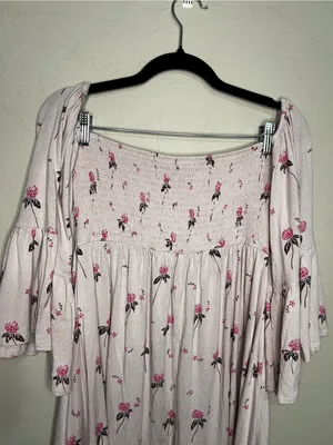 Free People Lana Off Shoulder Pink Berry Floral Smocked Babydoll Boho Top thumbnail 8