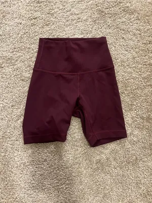Lululemon wunder train high rise short 6” Sz 2 color Cassis thumbnail 7