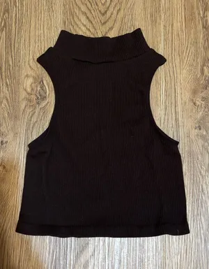 Boutique Sleeveless Mock Neck Ribbed Sweater thumbnail 1