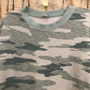 Old Navy Vintage Boyfriend Camo Tunic Sweatshirt thumbnail 2