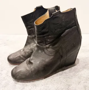 Frye Carson Womens Wedge Ankle Booties Leather Back Zip Black Women's 7.5 thumbnail 1