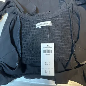 Abercrombie & Fitch Ruffle Sleeveless Blouse thumbnail 4