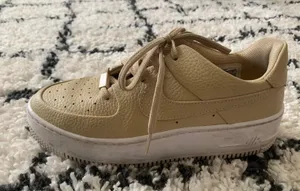 Nike Women’s Air Force 1 Sage Low 2 'Desert Ore' thumbnail 3