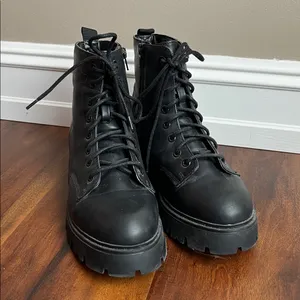 Madden Girl Stanton Chelsea Boots with Side Zippers thumbnail 6
