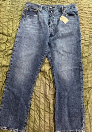 Levi’s 501 Original Cropped Jeans thumbnail 1