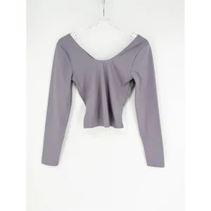 Le Ore Long Sleeve V-Neck Fitted Top‎ Women's L Purple Coquette thumbnail 3