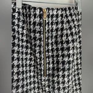 LOFT Black and White Houndstooth Mini Skirt thumbnail 4