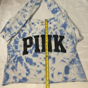 PINK Victoria’s Secret Long Sleeve Tie Dye Crop Top Blue/White L Casual Active thumbnail 8