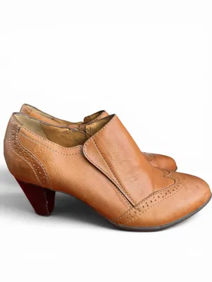 Nurture Haddie Brown Leather Shootie Booties Wingtip Heels‎ Size 7M thumbnail 4