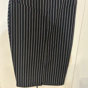 Navy Pinstripe Pencil Skirt - Sleek Office to Evening Wear thumbnail 6