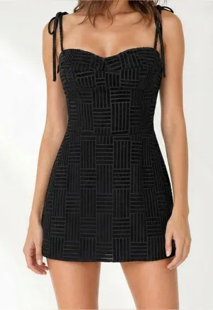 NEW AMANDA UPRICHARD Taylor Skort Romper, Black, Medium thumbnail 1