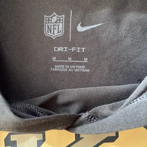 Nike Dri-Fit Kansas City Chiefs Salute to Service Long Sleeve Hoodie thumbnail 3