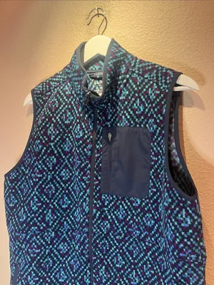 LL Bean Women’s Sweater Fleece Vest Geometric Print Size Large thumbnail 3