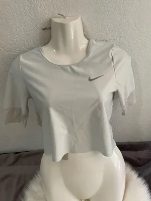 Nike crossed crop top  thumbnail 1